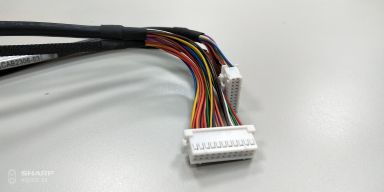 Custom harness wire (Signal)